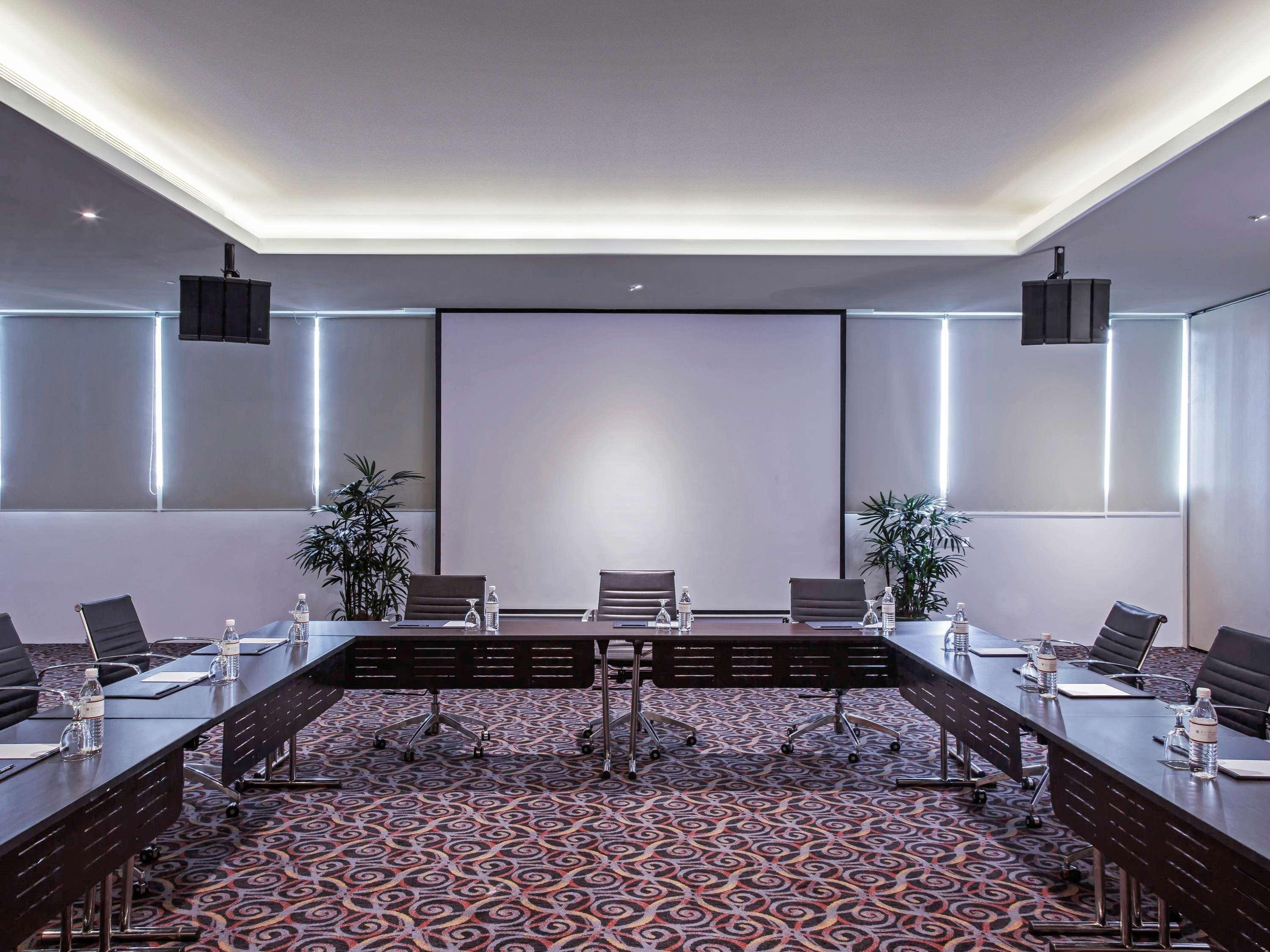 Hotel Pullman Kuching Exteriér fotografie Meeting room